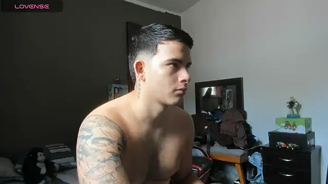 Snapshot of jacob_firexx chatting on 05-27-26, 04:04 jacob firexx online show from 05-27-26, 04:04