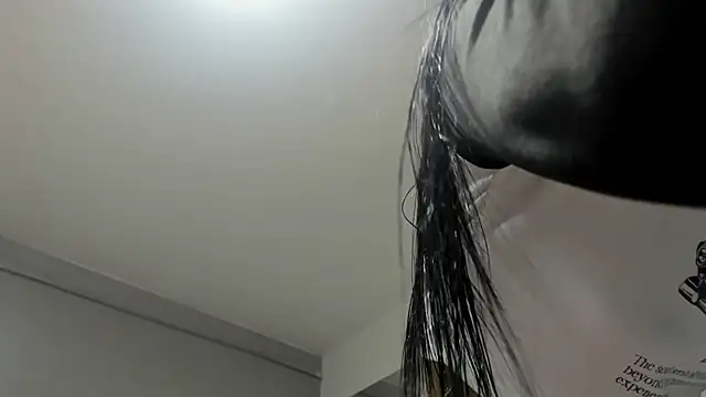 Sara Greey online show from 02-13-25, 12:32