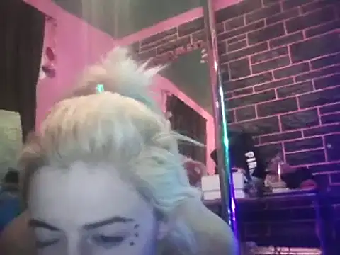 watermellonpussy online show from 03-10-25, 09:53