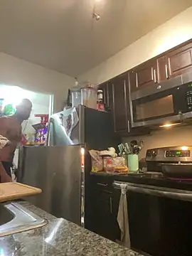 Snapshot of Luis092015 chatting on 01-27-25, 09:33 Luis092015 online show from 01-27-25, 09:33