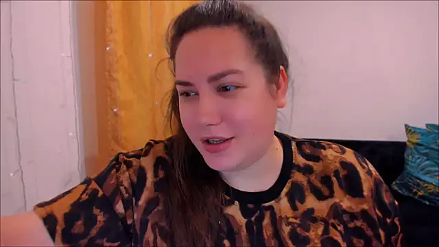 Snapshot of _madalexa_ chatting on 02-05-25, 02:05 madalexa online show from 02-05-25, 02:05