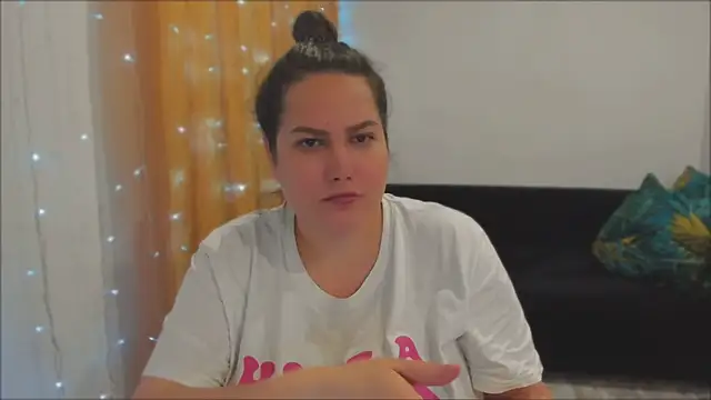 Snapshot of _madalexa_ chatting on 09-14-25, 05:56 madalexa online show from 09-14-25, 05:56