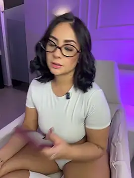 GabriellaFerrer online show from 06-05-26, 12:28