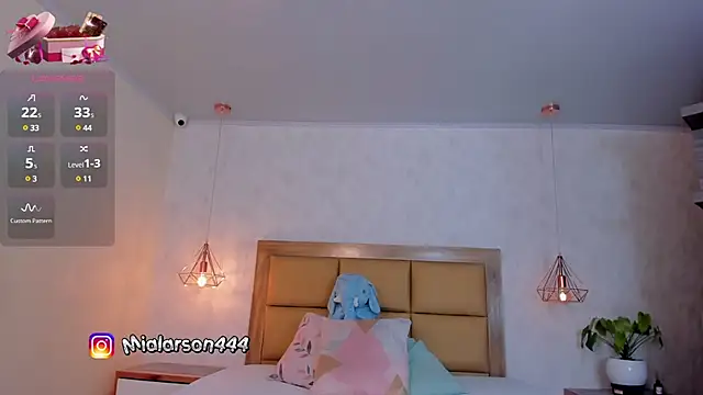 LARSONMIA online show from 02-11-25, 11:54