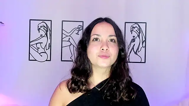 Megan Rodrigo online show from 10-05-25, 07:01