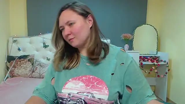 SallyVerda online show from 04-21-26, 01:42