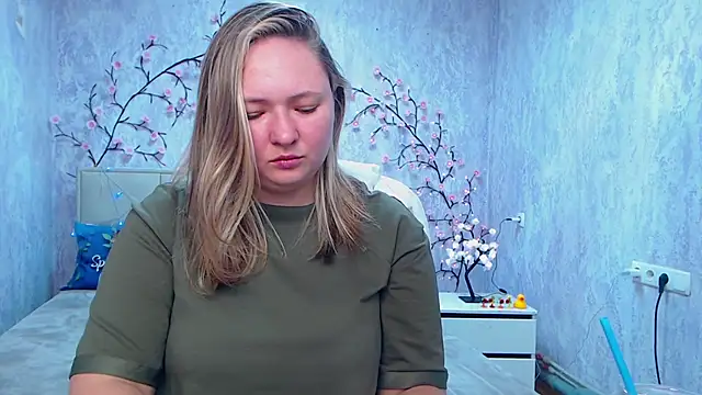 Snapshot of SallyVerda chatting on 05-18-26, 05:52 SallyVerda online show from 05-18-26, 05:52