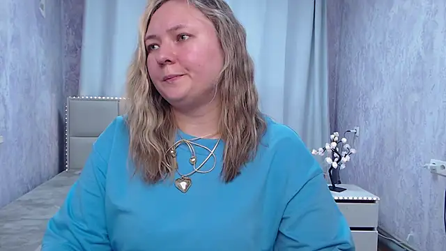 Snapshot of SallyVerda chatting on 05-19-26, 05:52 SallyVerda online show from 05-19-26, 05:52