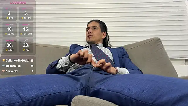 Tom blunt96 online show from 02-13-25, 05:48