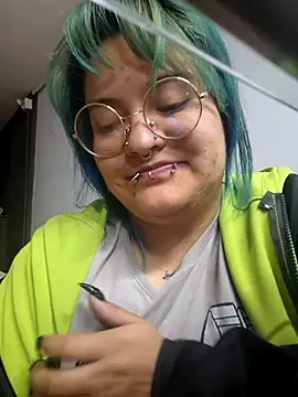 lucky-leah online show from 04-10-26, 03:34