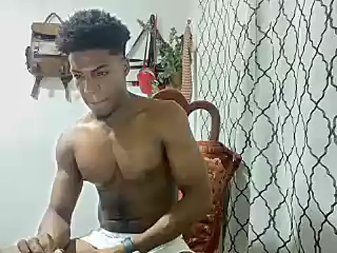 Snapshot of andrews2399 chatting on 01-24-25, 02:39 andrews2399 online show from 01-24-25, 02:39