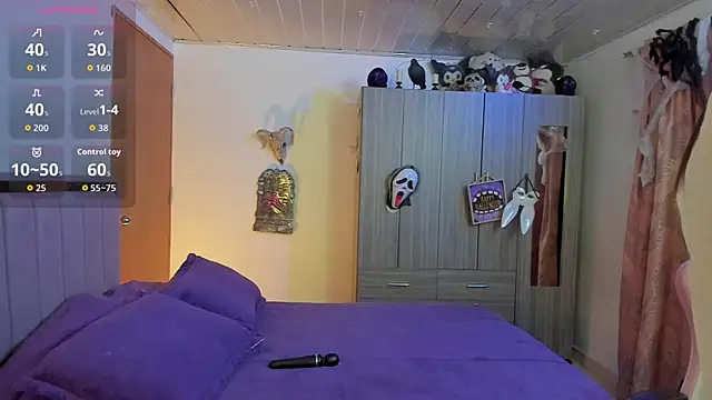 Kayla foxxy online show from 10-31-25, 05:41