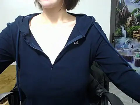 Snapshot of Love_bug15 chatting on 02-26-25, 07:20 Love bug15 online show from 02-26-25, 07:20