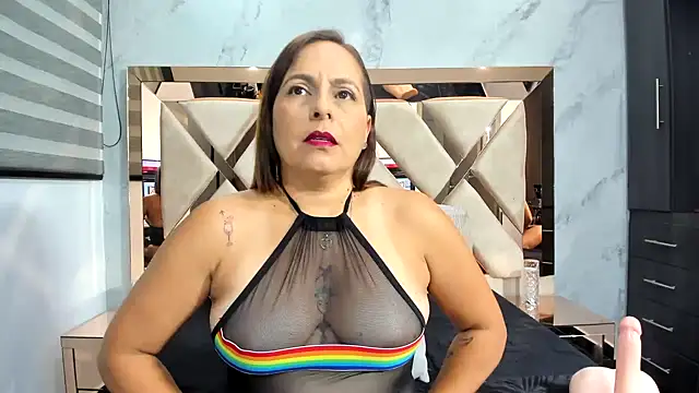 Susy wisee online show from 02-16-25, 03:04