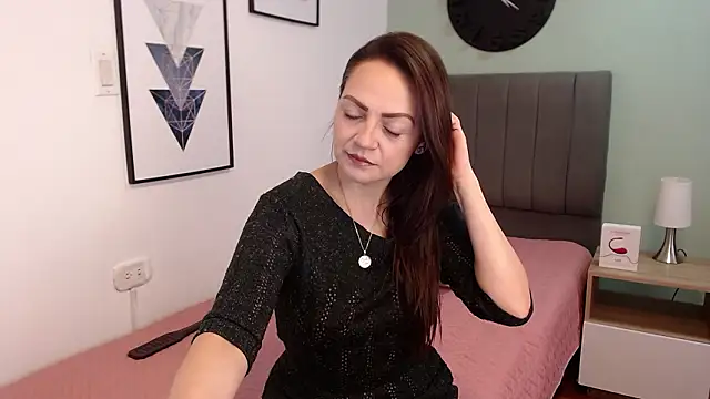 dory mia online show from 02-18-26, 01:18