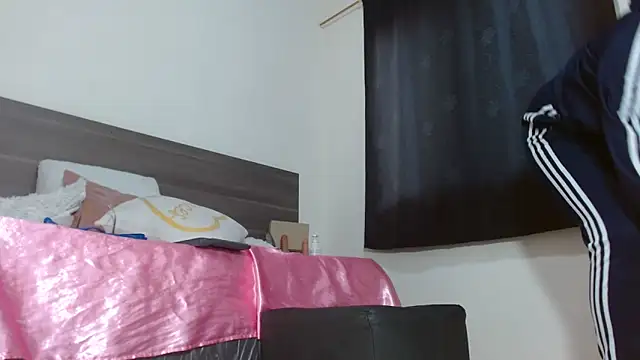 Mila cams1  online show from 02-12-25, 09:20