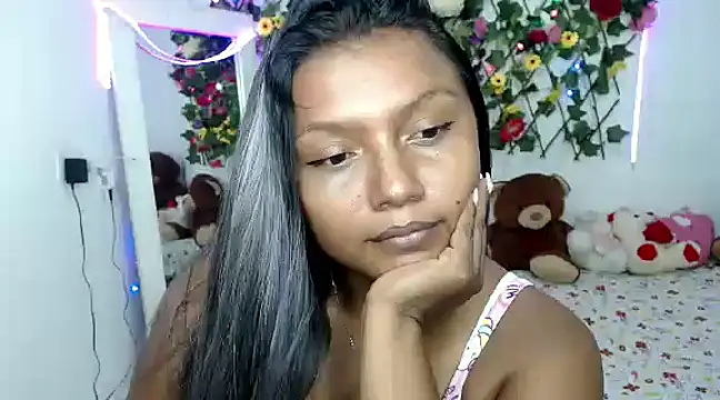 Snapshot of sexysusan4you chatting on 01-09-25, 01:50 sexysusan4you online show from 01-09-25, 01:50