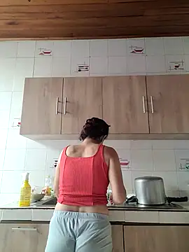 Snapshot of NATALIA_MAGICK chatting on 02-14-25, 03:58 NATALIA MAGICK online show from 02-14-25, 03:58