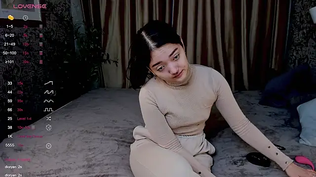 FreyaRaya online show from 10-10-25, 03:27