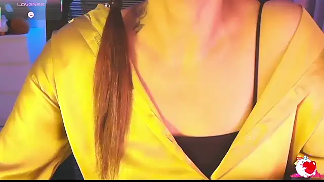  Blue Ruubyy  online show from 07-04-26, 06:47