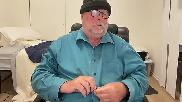 Drummajor online show from 03-16-25, 04:09