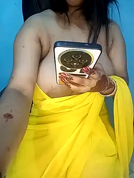 Snapshot of Dayna-36 chatting on 01-17-25, 07:05 Dayna-36 online show from 01-17-25, 07:05