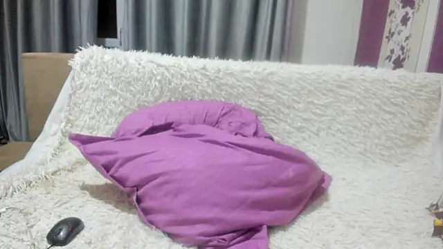 Dyana Kaylinn online show from 01-17-25, 04:49