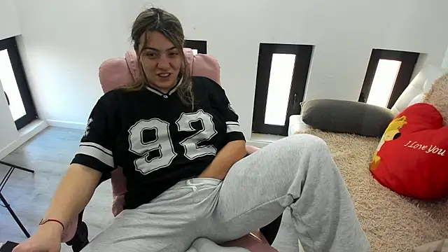 Dyana Kaylinn online show from 03-11-26, 05:35