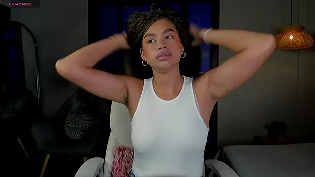 nayah   online show from 10-30-25, 07:58