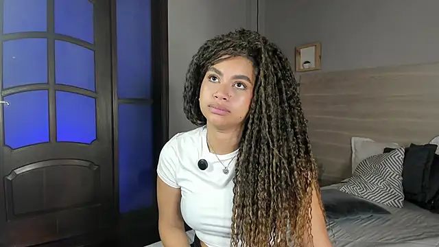 nayah   online show from 03-02-26, 07:54