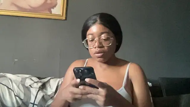 MommyConfident online show from 09-28-25, 06:02