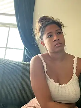 VanessaBling online show from 10-18-25, 03:02