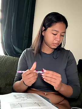 VanessaBling online show from 12-01-25, 04:23