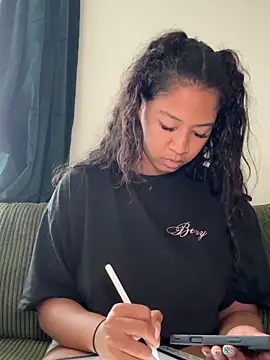 VanessaBling online show from 03-28-26, 03:11