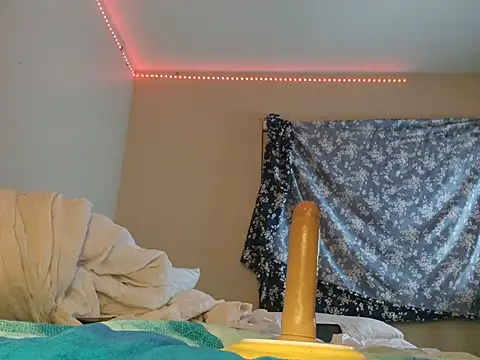 Snapshot of Fuckmyassg00d chatting on 02-24-25, 01:31 Fuckmyassg00d online show from 02-24-25, 01:31