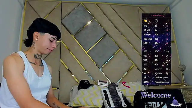 AmberAdams  online show from 11-04-25, 02:38