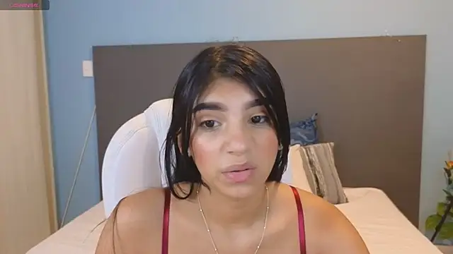 maiaa ruiz online show from 12-19-24, 01:40