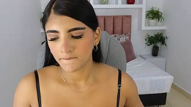 maiaa ruiz online show from 07-30-26, 08:19