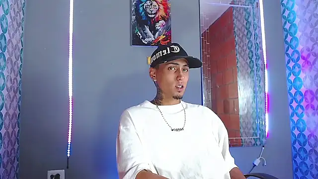 Liam lee online show from 04-10-26, 10:25