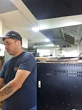 Victorjose3030 online show from 12-04-25, 07:44