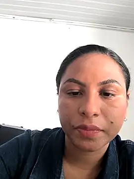 Snapshot of Francesca_ferrari chatting on 05-04-26, 09:22 Francesca ferrari online show from 05-04-26, 09:22