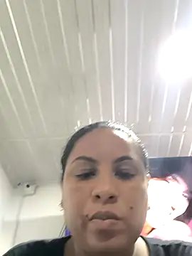 Snapshot of Francesca_ferrari chatting on 05-11-26, 10:51 Francesca ferrari online show from 05-11-26, 10:51