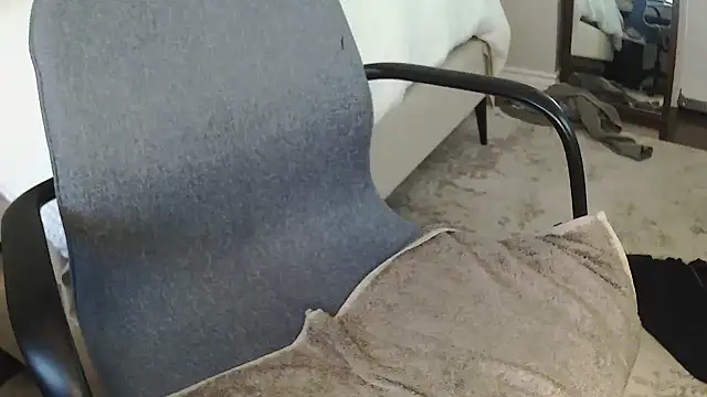 Snapshot of adamgrey11 chatting on 11-17-25, 02:50 adamgrey11 online show from 11-17-25, 02:50