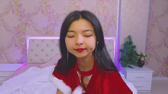 Snapshot of Shy_Kira chatting on 12-21-24, 03:31 Shy Kira online show from 12-21-24, 03:31