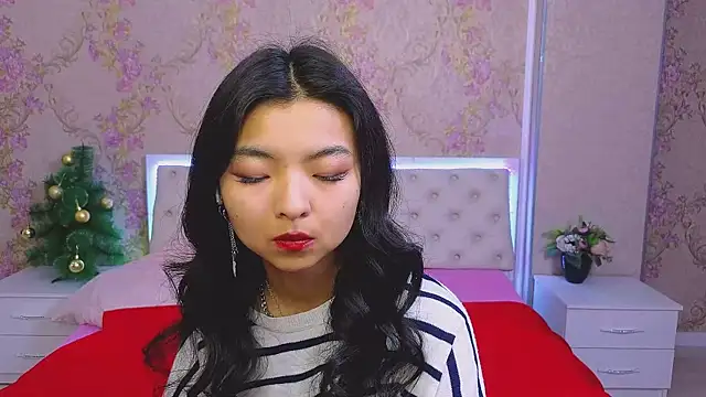 Snapshot of Shy_Kira chatting on 01-06-25, 12:35 Shy Kira online show from 01-06-25, 12:35