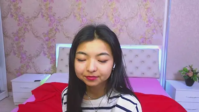 Snapshot of Shy_Kira chatting on 01-15-25, 03:39 Shy Kira online show from 01-15-25, 03:39