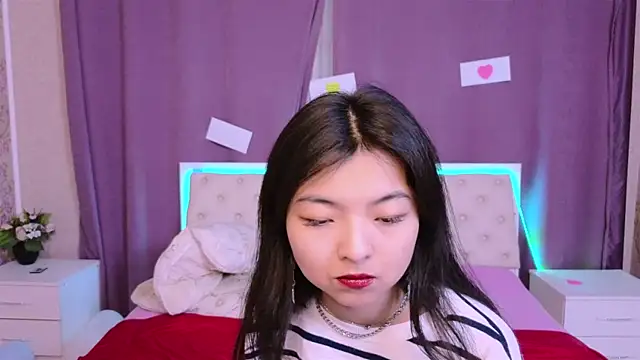 Snapshot of Shy_Kira chatting on 02-16-25, 12:10 Shy Kira online show from 02-16-25, 12:10