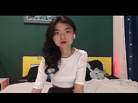 Snapshot of Shy_Kira chatting on 01-09-26, 10:40 Shy Kira online show from 01-09-26, 10:40