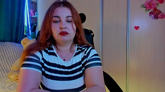 Snapshot of CoraSwon chatting on 05-16-26, 03:55 CoraSwon online show from 05-16-26, 03:55
