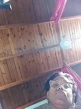 littlebrunett online show from 02-01-26, 01:09